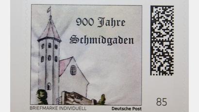 Bild: ral
900 Jahre Schmidgaden: Zum Gemeindejubiläum können extra dafür gestaltete Briefmarken erworben werden.