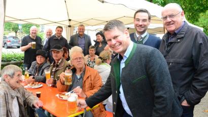 Bild: Kunz
Ein Prosit auf die Neuauflage des Alleefests.