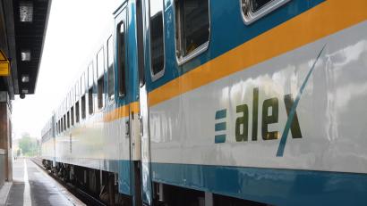 Bild: Gabi Schönberger
Der "Alex" am Bahnhof in Weiden – im Serviceranking der BEG belegte das Angebot der Länderbahn den letzten Platz.