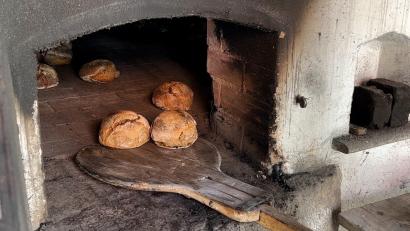 Bild: Heike Unger
Brot aus dem Holzbackofen: In Freudenberg sind noch mehrere davon in Betrieb.