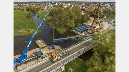 Bild: Oliver Heinl Fotografie/exb
Über ein Jahr lang war die Brücke wegen Bauarbeiten gesperrt.
