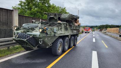 Bild: Gabi Schönberger
In diesem Panzer verletzte sich die Offizierin so schwer, dass sie später im Klinikum in Weiden verstarb.