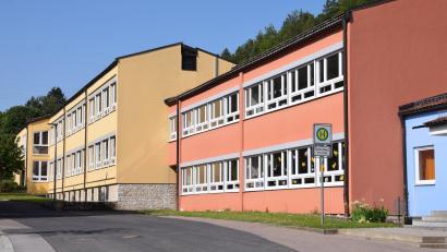 Bild: bö
An der Erasmus-Grasser-Grundschule wird auch im neuen Schuljahr 2023/2024 die Ganztagesbetreuung bis 16 Uhr angeboten, hat der Marktgemeinderat beschlossen.