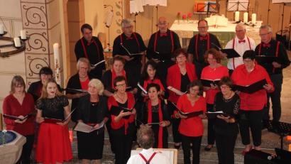 Bild: kro
Der Chor "Music & More" imponierten mit klarem Gesang.