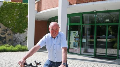 Bild: egl
Roland Strehl ist gerne sportlich unterwegs. Am Sonntag, 6. August, feiert der Bürgermeister von Kümmersbruck seinen 60. Geburtstag.