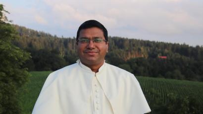 Bild: Foto: privat/exb
Pater Antony John D´ Cruz vom Orden der Prämonstratenser geht mit vielen guten Erinnerungen an die Pfarreiengemeinschaft ins niederbayerische Hunderdorf.