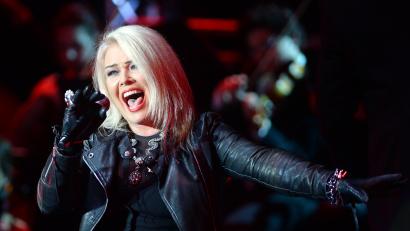 Bild: Britta Pedersen/dpa
Kim Wilde ist beim "Summer of Music"-Festival in Marktredwitz dabei.