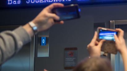 Bild: Peter Kneffel/dpa
Gesucht wird das neue „Jugendwort des Jahres“.