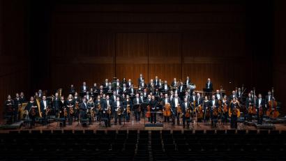 Bild: Reiner Pfisterer/exb
Die Philharmonie Reutlingen kommt am Sonntag, 12. November, nach Amberg und gibt mit Geigerin Mirijam Contzen ein Konzert im Stadttheater.