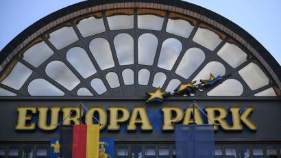 Bild: Patrick Seeger/dpa
Eingangsbereichs des Europa-Parks in Rust.