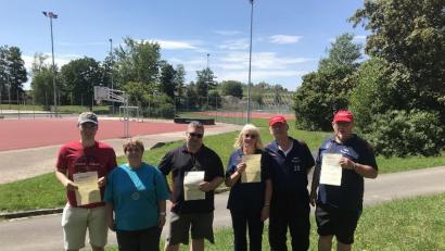 Bild: Vitalsportverein Kemnath/exb
Das Bild zeigt die neuen Vereinsmeister im Vitalsportverein Kemnath (von links): Korbinan Donenko, Irene Donenko, Thorsten Niewolik, Johanna Wagner, Josef Wagner, Helmut Porsch.