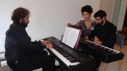 Bild: amö
Klavierkonzert "Serenade": Vuk Bozilovic und Dusan Grozdanivic spielen an zwei E-Pianos.