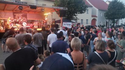 Bild: amö
"Die kleine Horrorband" mit Landrat Thomas Ebeling eröffnet den Abend.