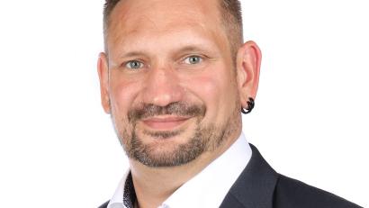 Bild: Camburry Photography/exb
Tobias Groß rät Erstwählern, sich die Kandidaten genau anzuschauen, bevor sie ihr Kreuzchen machen.