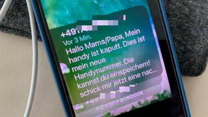 Bild: Heike Unger
Eine moderne Form des "Enkeltricks" nicht mehr ganz neu, aber gerade wieder sehr verbreitet: Betrüger verschicken über einen Messengerdienst, hier zum Beispiel per Whatsapp, solche Nachrichten, um an das Geld ihrer Opfer zu kommen.