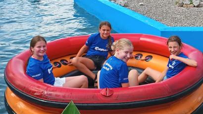 Bild: no
Abkühlung bei heißen Temperaturen verspricht eine Bootsfahrt.