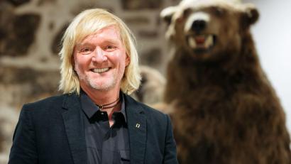 Bild: Michael Reichel/dpa
Andreas Kieling, Naturfotograf und Tierfilmer, ist von der dritten Staffel des Youtube-Formats „7 vs. Wild“ ausgeschlossen worden.