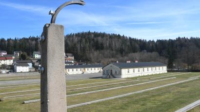 Archivbild: Gabi Schönberger
Blick auf das Gelände der KZ-Gedenkstätte Flossenbürg (Landkreis Neustadt/WN).