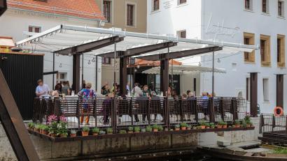 Bild: Wolfgang Steinbacher
Das Bootshaus in Amberg ist eröffnet. Gefeiert wurde das am Freitag, 25. August, im Kreise geladener Gäste.
