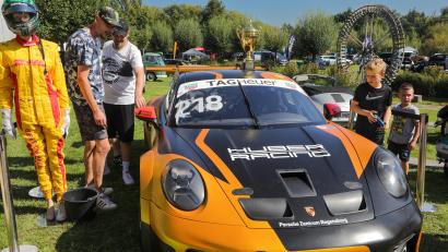 Bild: Wolfgang Steinbacher
Der Verein "Amberger Kinder helfen" präsentierte Motorwelten auf dem ehemaligen LGS-Gelände. Zu sehen waren unter anderem dieser Porsche-Cup-Rennwagen.