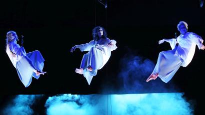 Archivbild: Bernd Müller
Dieses Szenenfoto stammt aus dem Stück „Sturm“, dass das AMsemble in diesem Jahr aufführte. Nun steht das nächste Projekt bevor.