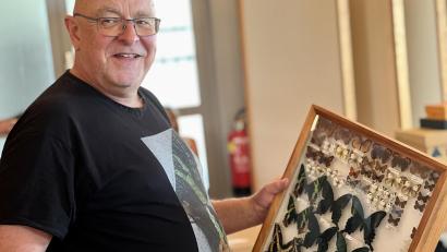 Bild: Eichl
Manfred Ströhle in seinem Element: Der Organisator der Veranstaltung ist seit Kindertagen begeisterter Insektenforscher.