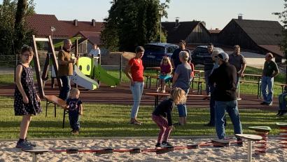 Bild: adj
Schnell nahmen die Kinder den Platz bei der offiziellen eRöffnung in Besitz