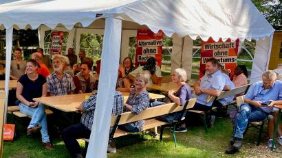 Bild: ÖDP/Günther Sparrer/exb
Zu einer Veranstaltung im Engelmannsholz in Tirschenreuth hatte die ÖDP am Tag des globalen Klimastreiks eingeladen.