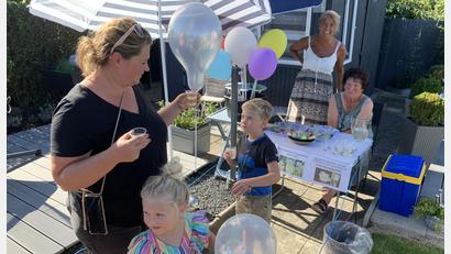 Bild: adj
Fruchtlimonade, Luftballons und Süßigkeiten gab es für die Kinder