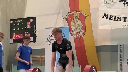 Bild: bim
Thomas März bei seinem dritten Versuch, 282,5 Kilogramm zu stemmen.