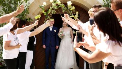 Bild: xs
Oliver Schäffler und Linda Deglmann feiern ihre Hochzeit.