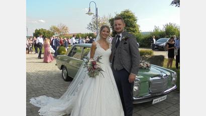 Bild: rfi
Verena und Johannes Kick gaben sich in der Marienkirche in Kleinschwand das Ja-Wort.