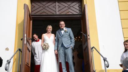 Bild: bey
Felix und Laura Windschügl haben in der Kreuzbergkirche geheiratet.