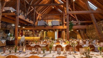 Archivbild: Josef Eibauer
Derzeit sind maximal 50 Personen erlaubt: Eine Hochzeit auf Gut Dietersberg ist im kleinen Kreis aber nur schwer möglich. Das Bild entstand im Jahr 2019..