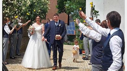 Bild: sak
Die Werkvolkkapelle Schlicht freut sich über die Hochzeit von Corinna und Jonathan Klann.