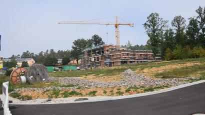 Bild: bö
Gesundheitszentrum, betreutes Wohnen und Tagespflege in der Neuen Mitte in Ebermannsdorf nehmen bereits Formen an.