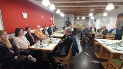 Bild: Freie Wähler Mitterteich/exb
Zu einem Bürgertreff hatten die Freien Wähler Mitterteich ins Mehrgenerationenhaus eingeladen.