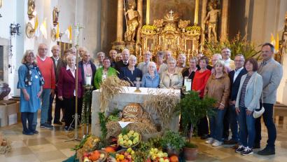 Bild: Roswitha Heining/exb
Zur Feier des Ehejubiläums waren viele Paare zum Festgottesdienst gekommen.