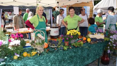 Bild: wku
Der Gartenbauverein verkaufte Apfelpunsch, Muffins und Kuchen.
