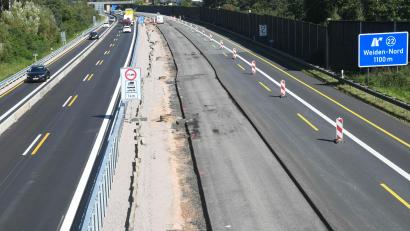 Bild: Gabi Schönberger
Die Ausfahrt Weiden-West der A 93 wird ab Freitag, 22. September in Fahrtrichtung Hof gesperrt. Ein Einfahren auf die Schnellstraße ist laut Autobahn GmbH jederzeit möglich.