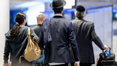 Bild: Hannes P Albert/dpa
Am Dienstag kommt ein Flugzeug aus Israel in Frankfurt an. Die Rückreise aus dem angegriffenen Land gestaltet sich aktuell sehr schwierig.