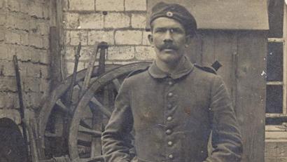 Bild: Archiv Schulz
Mit einer Artillerie-Einheit zog Hirschaus letzter Nachtwächter und Gemeindehirte Georg Wächter 1914 in den Ersten Weltkrieg. 1917 wurde er verwundet. Das Kriegsende erlebte er im Lazarett.