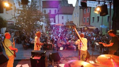 Bild: Götz
Das Musikfestival "Tonart" wird im kommenden Jahr in Nabburg nicht stattfinden. Der Stadtrat sprach sich mehrheitlich stattdessen für mehrere kulturelle Veranstaltungen den gesamten Sommer über aus.