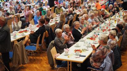 Bild: krb
Die Besucher fühlten sich in der Stadthalle gut unterhalten.