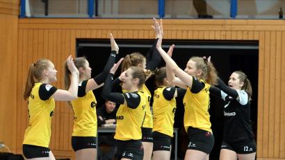 Bild: Hubert Ziegler
Die Mädels des SV Hahnbach (Szene aus einem früheren Spiel) durften am ersten Spieltag der Regionalliga-Saison jubeln.