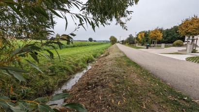 Bild: wrl
Entlang des Lohgrabens könnte in Zukunft ein Radweg in Richtung Nabburg gebaut werden.