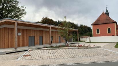 Bild: Stephan Huber
Das Multifunktionsgebäude iim Etzelwanger Ortsteil Kirchenreinbach.