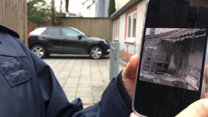 Bild: Hohlheimer
In einem Brunnen hinter einem verlassenen Metzgerhaus haben Kinder 1978 in Schwandorf die Leiche der 15-jährigen Christa Mirthes gefunden.