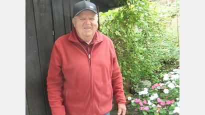 Bild: gm
Der sichtlich immer heitere Gartenfachberater und Gärtnermeister Erwin Heigl im Ruhestand sowie glücklich und zufrieden.