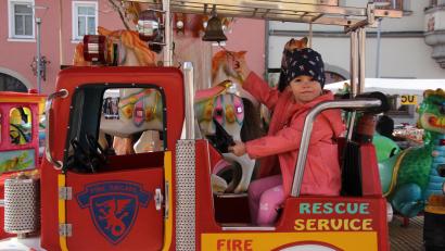 Bild: kro
Beim Kirchweihmarkt am Sonntag, 22. Oktober, in Tirschenreuth gibt es auch wieder ein Kinderkarussell am oberen Markt.